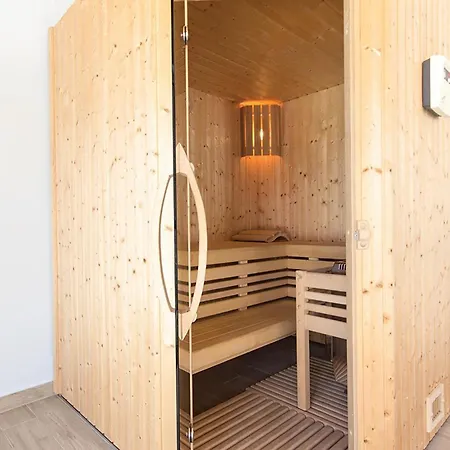Luxurious In With Sauna Holiday home *