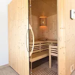 Luxurious In With Sauna 펜션 *
