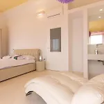 펜션 Luxurious In With Sauna